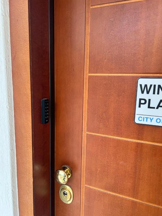 Windsor Place Apartment - Vouliagmeni Atena Exterior foto